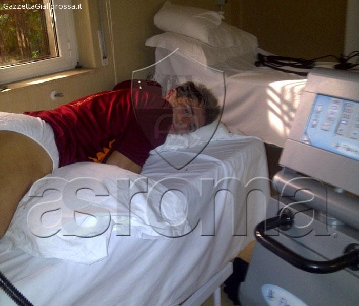 http://www.gazzettagiallorossa.it/wp-content/uploads/2011/11/borini-trigoria.jpg