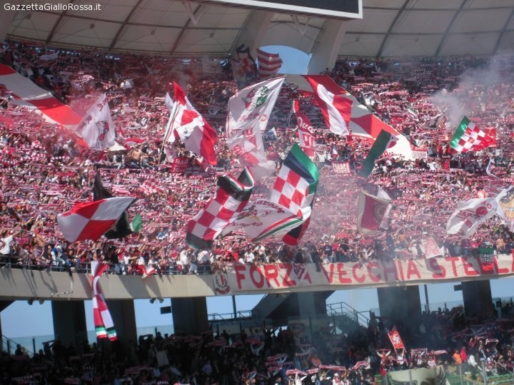 GdS - Frangia calda del tifo: prima sostegno, poi dipenderà dall'andamento del match Ultrà-Bari