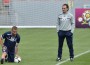 Italian midfielder Daniele De Rossi (L) Italian midfielder Daniele De Rossi (L)