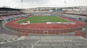 stadio vuoto