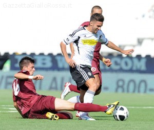 Marco D'Alessandro in azione con la maglia del Cesena