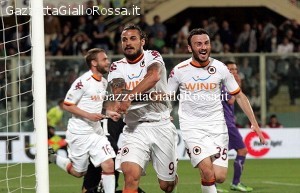 Osvaldo esulta dopo il gol