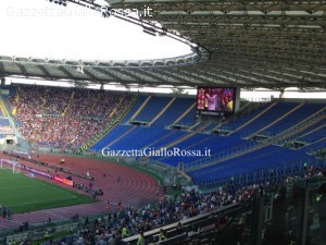 La Curva Sud vuota