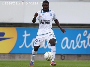 Ntep con la maglia dell'Auxerre