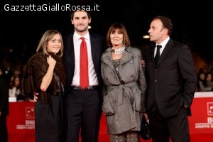 Luca Di Bartolomei con la madre Marisa e il fratello