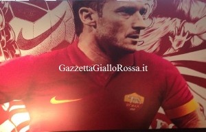 Totti nuova maglia 