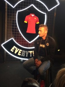 Totti intervistato all'evento Nike