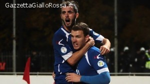 Pjanic e Dzeko con la maglia della Bosnia