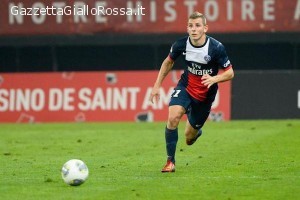 Lucas Digne con la maglia del Psg