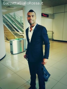 La foto cui la Roma dà il benvenuto ad Ashley Cole