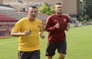 Scala e Totti (foto da asroma.it)