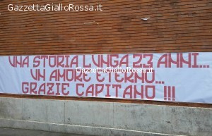 Striscione Totti