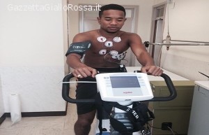 Emanuelson svolge le visite mediche