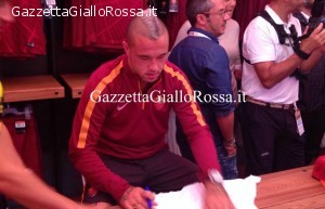 Nainggolan autografi