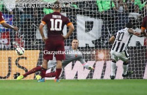 Juventus-Roma rigore Tevez