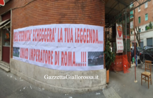 Striscione per Totti