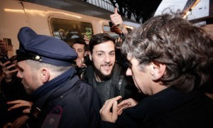 Mattia Destro al suo arrivo a Milano 