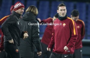 Rifinitura Feyenoord Roma Totti