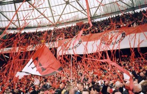 I tifosi del Feyenoord, detti "Kakkerlakken", gli scarafaggi