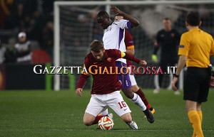 Roma-Fiorentina contrasto su De Rossi