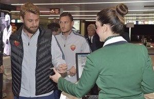 De Rossi e Totti a Fiumicino (foto AS Roma)