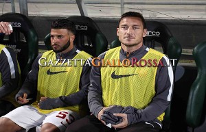 Sassuolo-Roma Verde e Totti in panchina