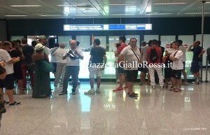 Tifosi in aeroporto