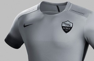 La terza maglia della Roma per la stagione 2015-2016