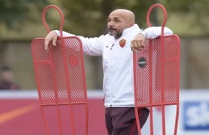 Spalletti in campo a Trigoria (foto asroma.com)