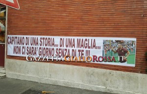 totti striscione