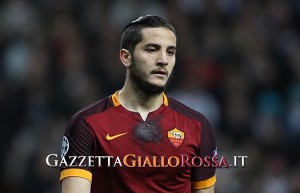 Manolas