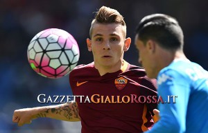 Roma's defender from France Lucas Digne eyes the ball during the Italian Serie A football match AS Roma vs Napoli on April 25, 2016 at the Olympic Stadium in Rome.  AFP PHOTO / GABRIEL BOUYS / AFP / GABRIEL BOUYS        (Photo credit should read GABRIEL BOUYS/AFP/Getty Images)