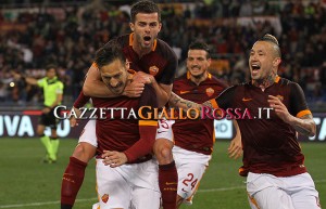 Roma-Torino esultanza Totti