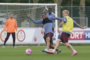 L'allenamento a Trigoria (foto asroma)