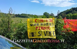 Striscione per Pjanic