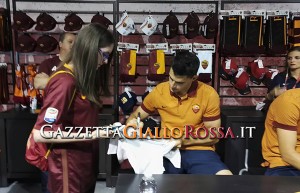 Perotti autografi nike store pinzolo