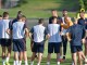 Spalletti spiega il lavoro al gruppo (foto da Twitter AS Roma)