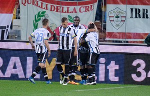 UDINE, ITALY - MAY 15:  Antonio Di Natale of Udinese Calcio celebrates after scoring  his team's first goal from the penalty spot  the Serie A match between Udinese Calcio and Carpi FC at Stadio Friuli on May 15, 2016 in Udine, Italy.  (Photo by Dino Panato/Getty Images)