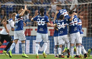 GENOA, ITALY - AUGUST 28: Player's UC Sampdoria celebration afetr goal 2-1 Edgar Barreto during the Serie A match between UC Sampdoria and Atalanta BC at Stadio Luigi Ferraris on August 28, 2016 in Genoa, Italy. (Photo by Getty Images/Getty Images)