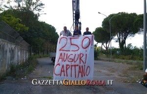 Striscione per Totti