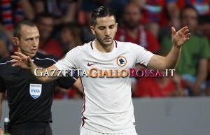 Manolas