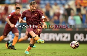 roma-sampdoria  Totti gol