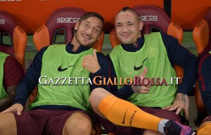 Totti e Nainggolan in panchina 