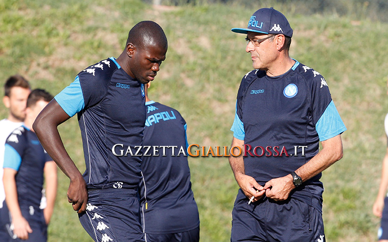 Napoli, Sarri e Koulibaly in allenamento