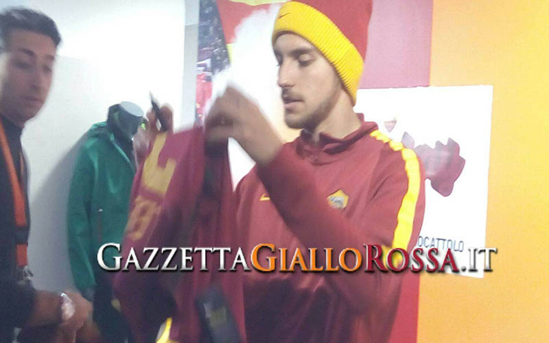 Lorenzo Pellegrini al Roma Store