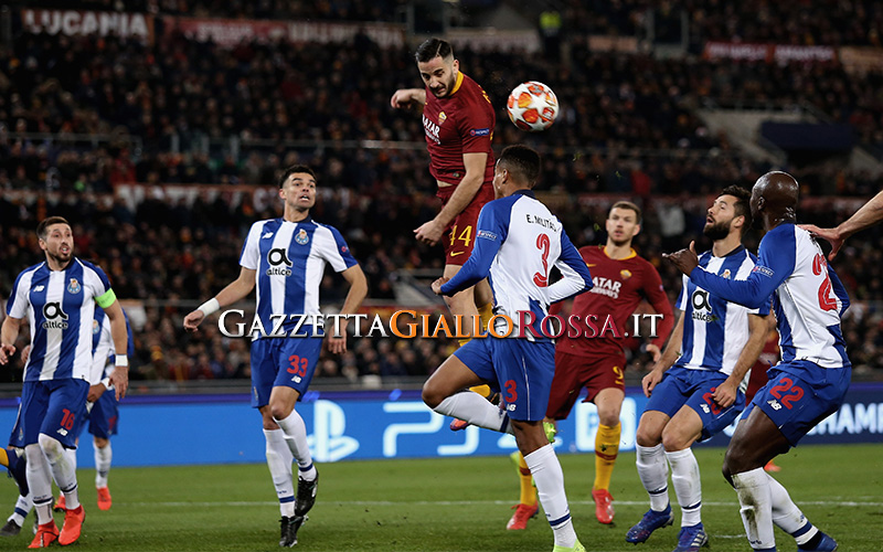 Manolas