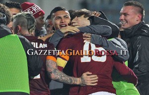Cesena-Roma Paredes abbraccia De Rossi