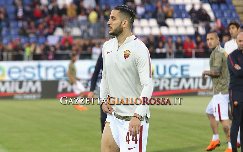 Manolas